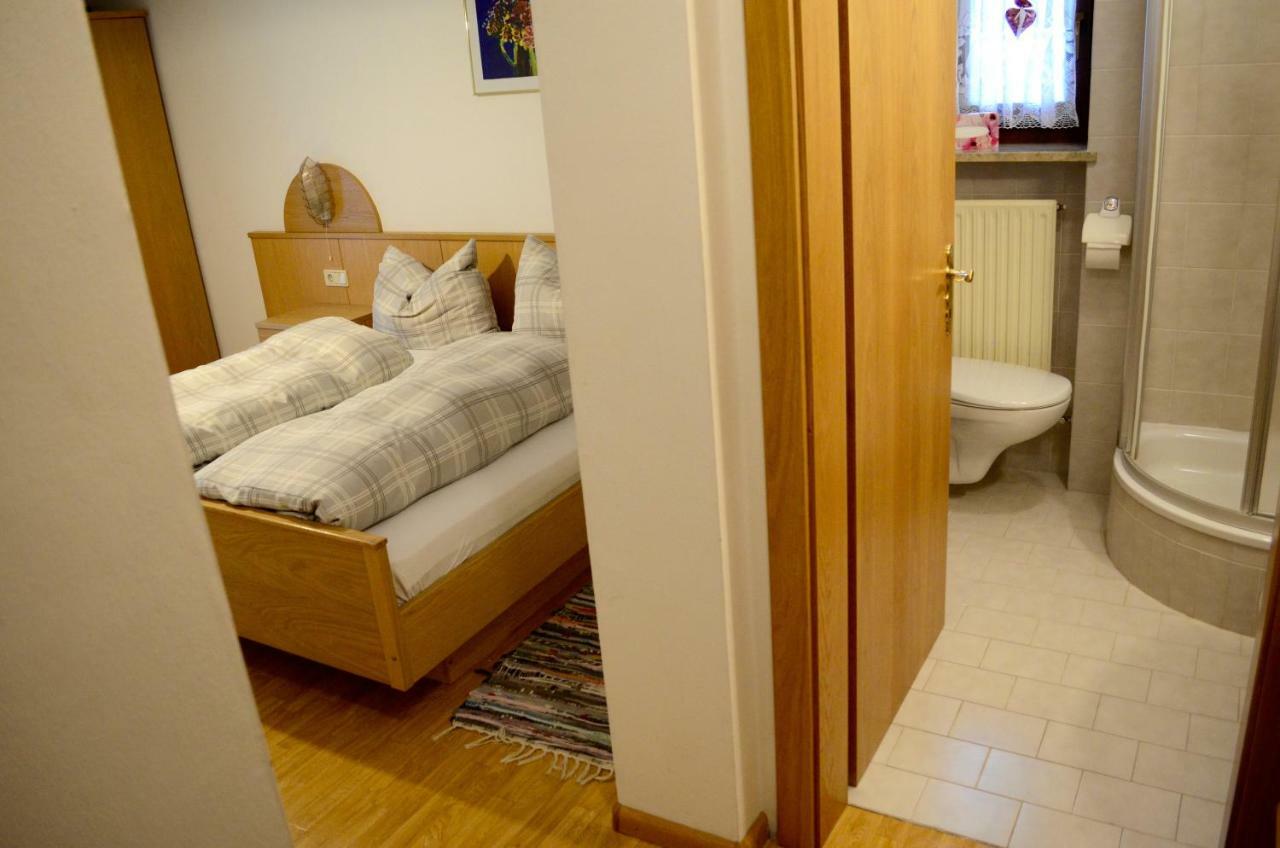 Ferienhaus-Gruenfelder ลูซอน ภายนอก รูปภาพ
